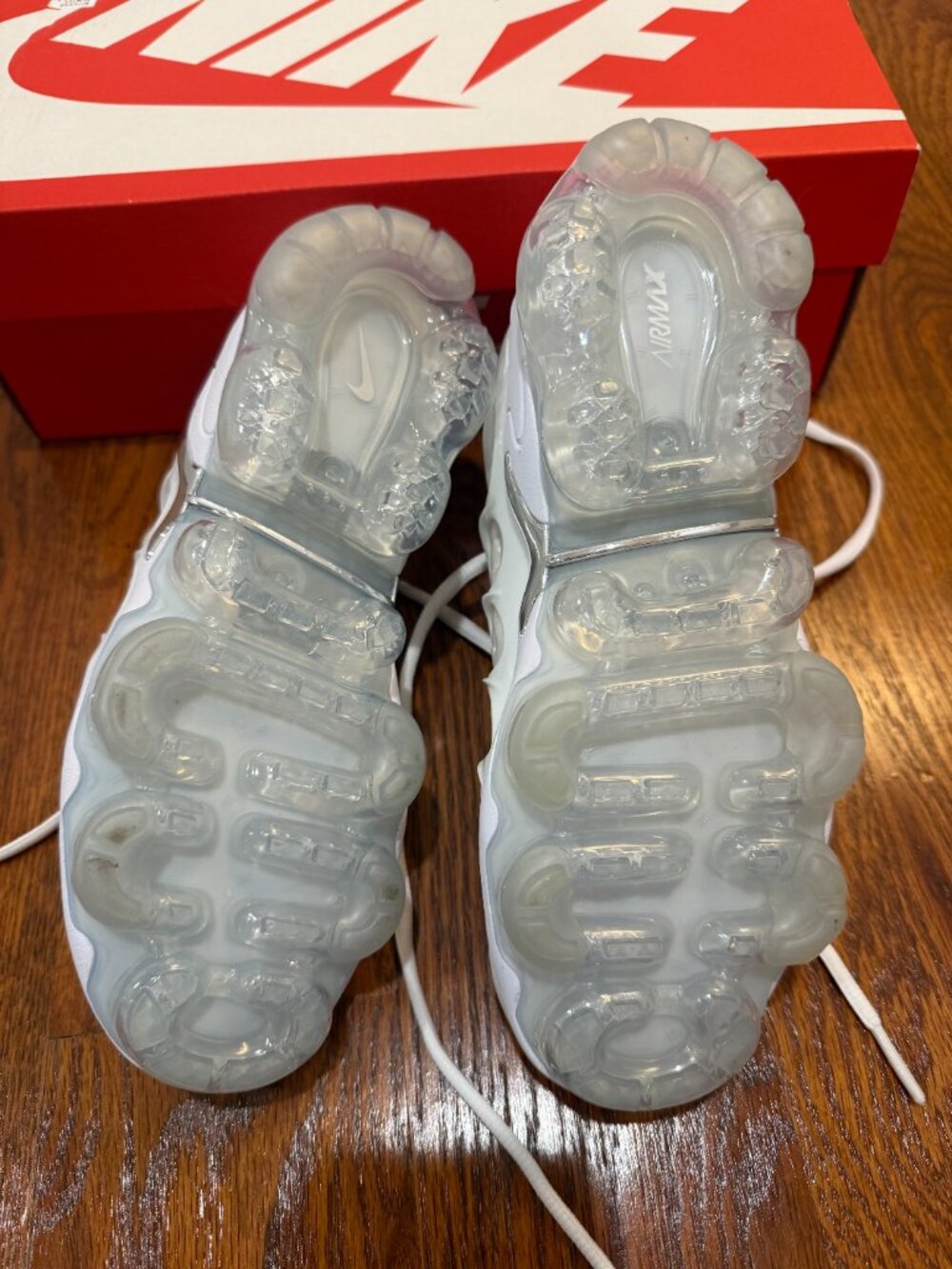 Nike Air VaporMax Plus White Women’s Sneakers Size 6 - Picture 5 of 7